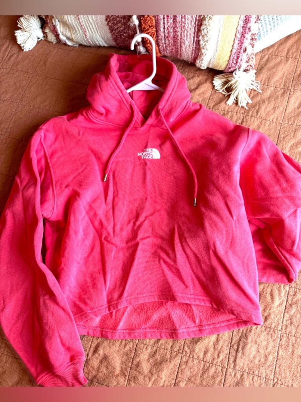 The North Face Cropped Pullover Hoodie - Hot Pink